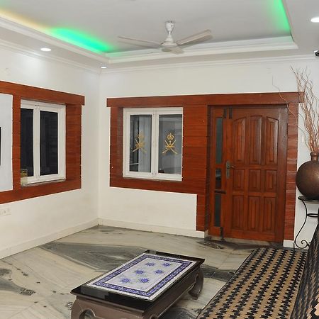 Modern Villa Chennai Exterior foto